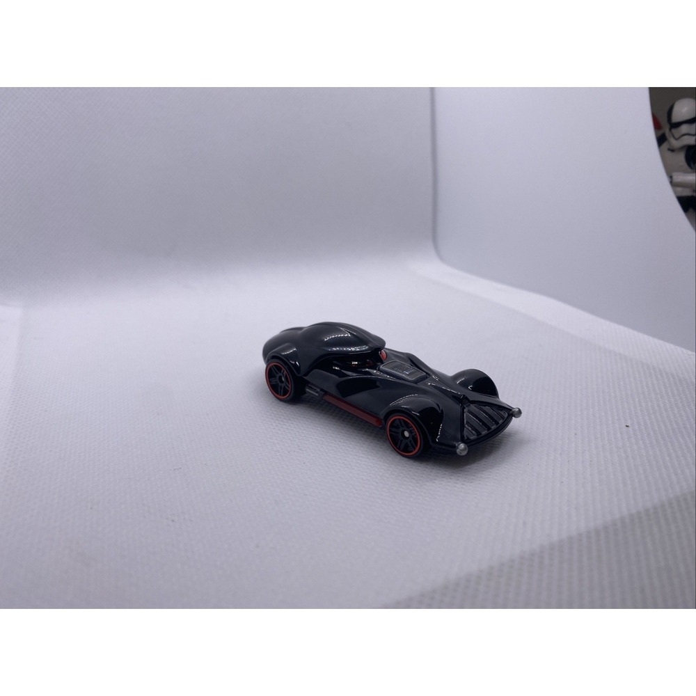 Hot Wheels Character Cars Star Wars Darth Vader 1:64 Diecast Car 2021